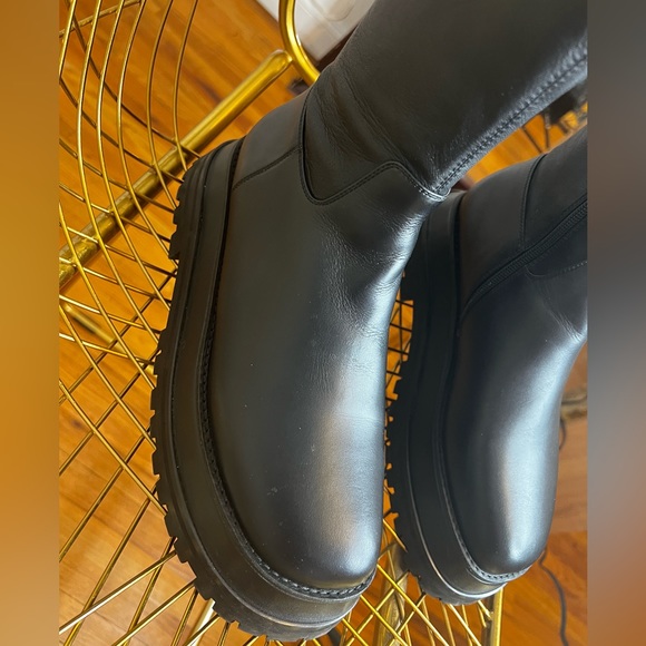 Burberry Hurr Ankle Leather Stretch Boots (41.5) - Picture 4 of 11